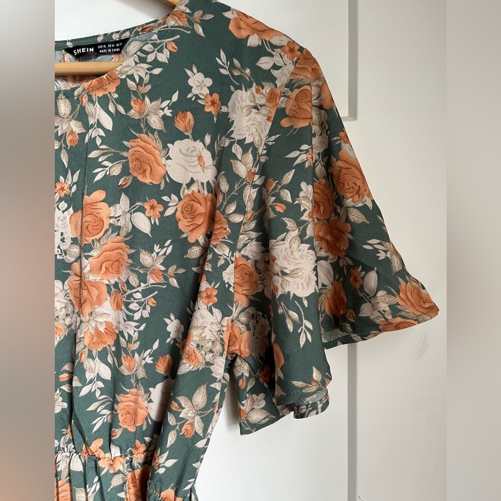🔥 vintage look 70s style Floral Print Butterfly Sleeve Pleated Dress - Picture 3 of 8